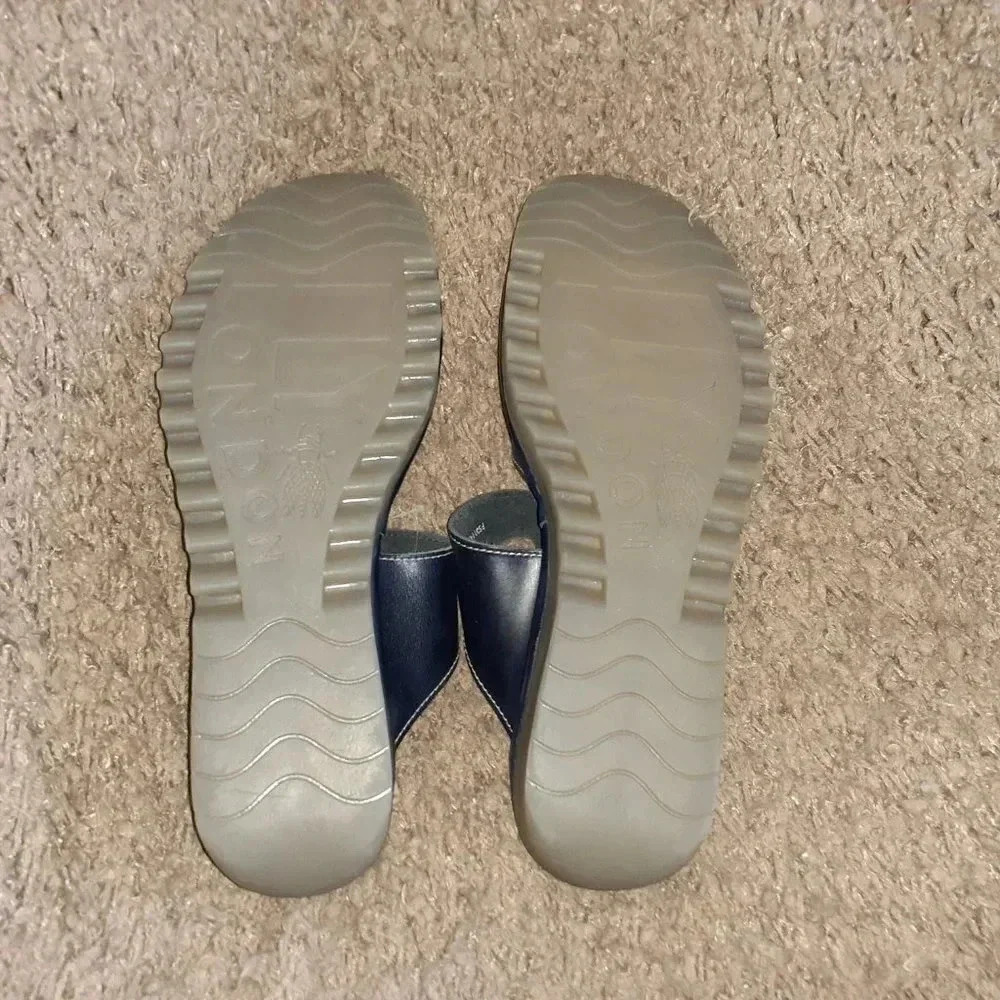 FLY LONDON-ETAN-Navy Blue Leather Slide Sandals - Picture 7 of 7